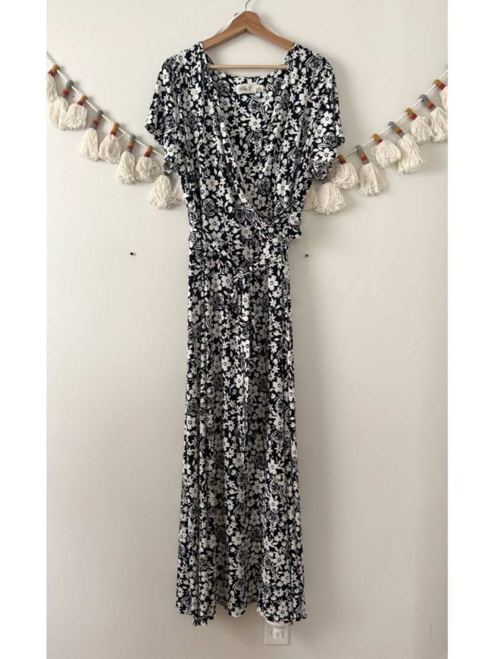 Eliza J Blue White Floral Faux Wrap Maxi Dress Party Evening Feminine 20W